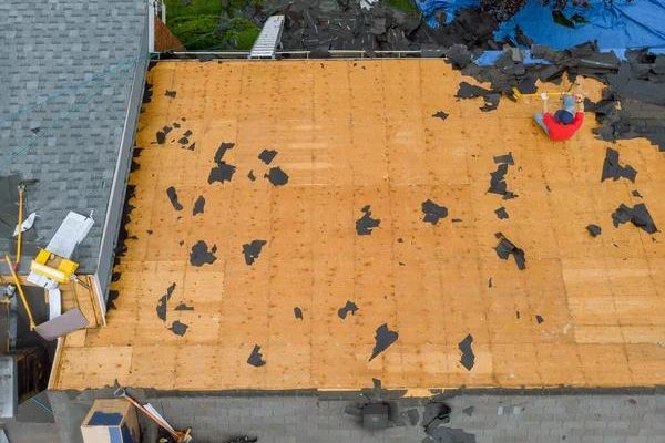 The Role of Roofing Materials in Weather Resistance in Stuart