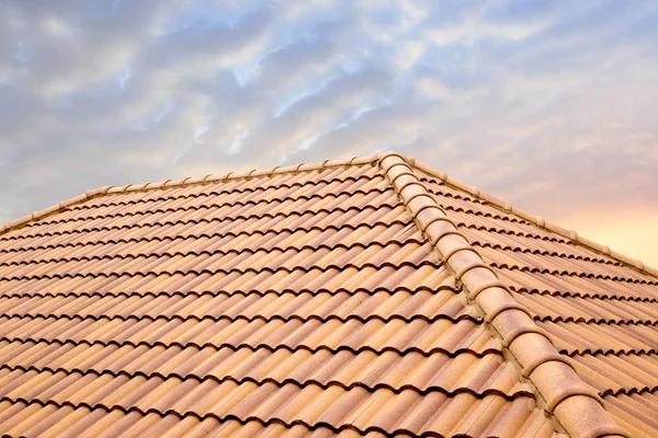 Understanding the Roof Replacement Process with a Contractor