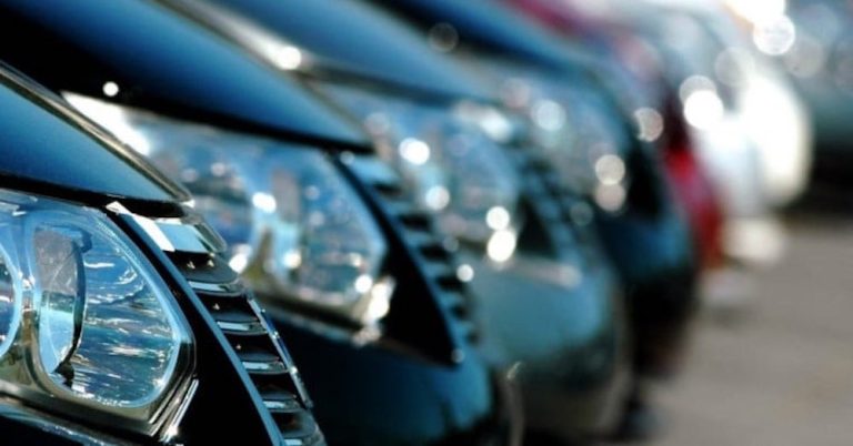 Used Car Dealership vs. Private Seller – Which is Better?
