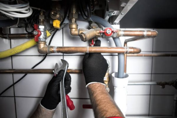 The Ultimate Guide to Hiring Plumbing Contractors