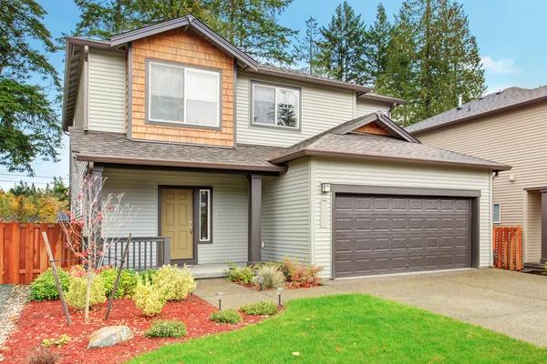 Common Mechanical Issues That Affect Garage Doors