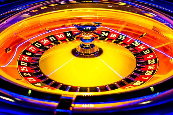 Comparing Customer Support Options at arabic casinos
