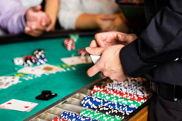 Explore Innovative Gaming Experiences Available with คาสิโนออนไลน์ Services