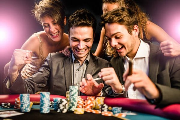 Entertainment Possibilities Available Through Online Casinos Singapore